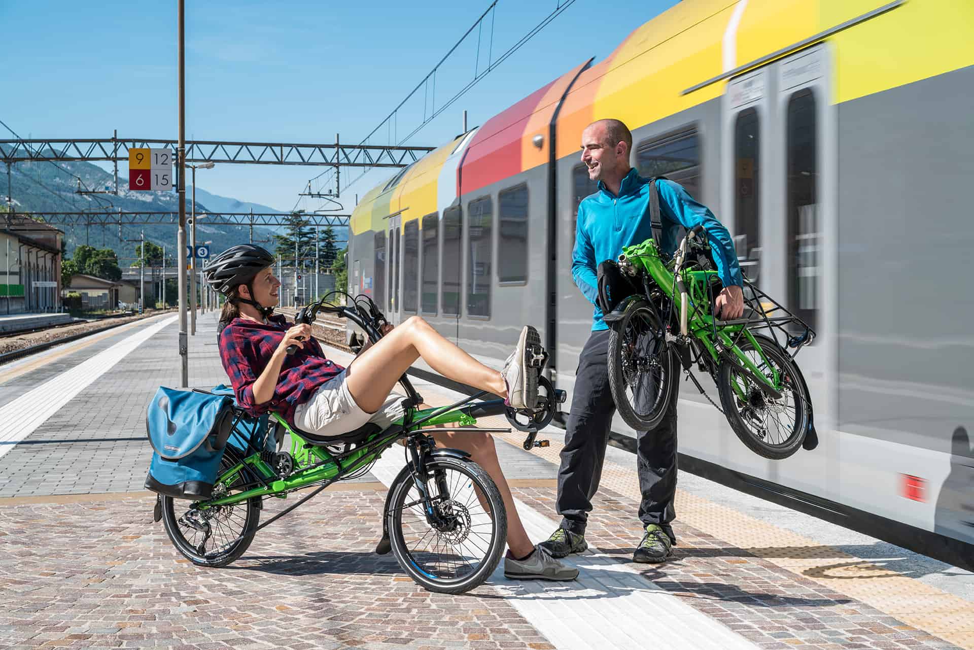 recumbent bike train transport bahn liegefahrrad grasshopper fx